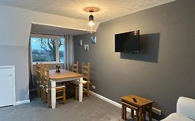 Faldouet 3 Bed Flat In Rock